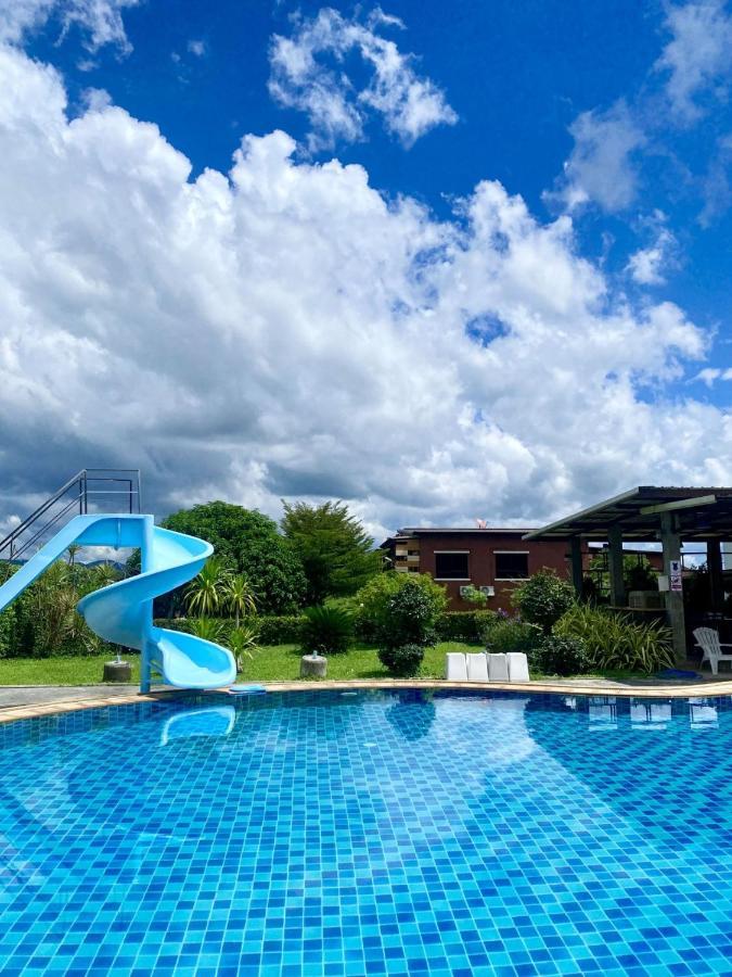 מאה רים Maerim Villa&Pool מראה חיצוני תמונה